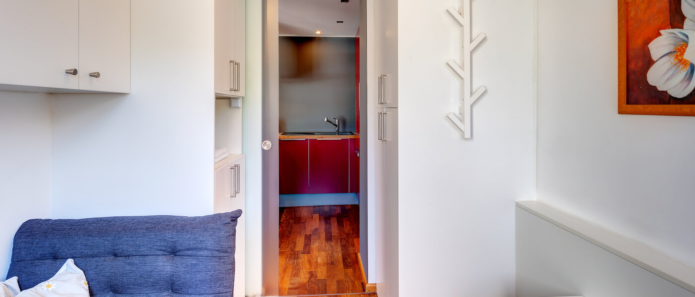 мансардная квартира München Menterschwaige 03 гостевая комната 8181