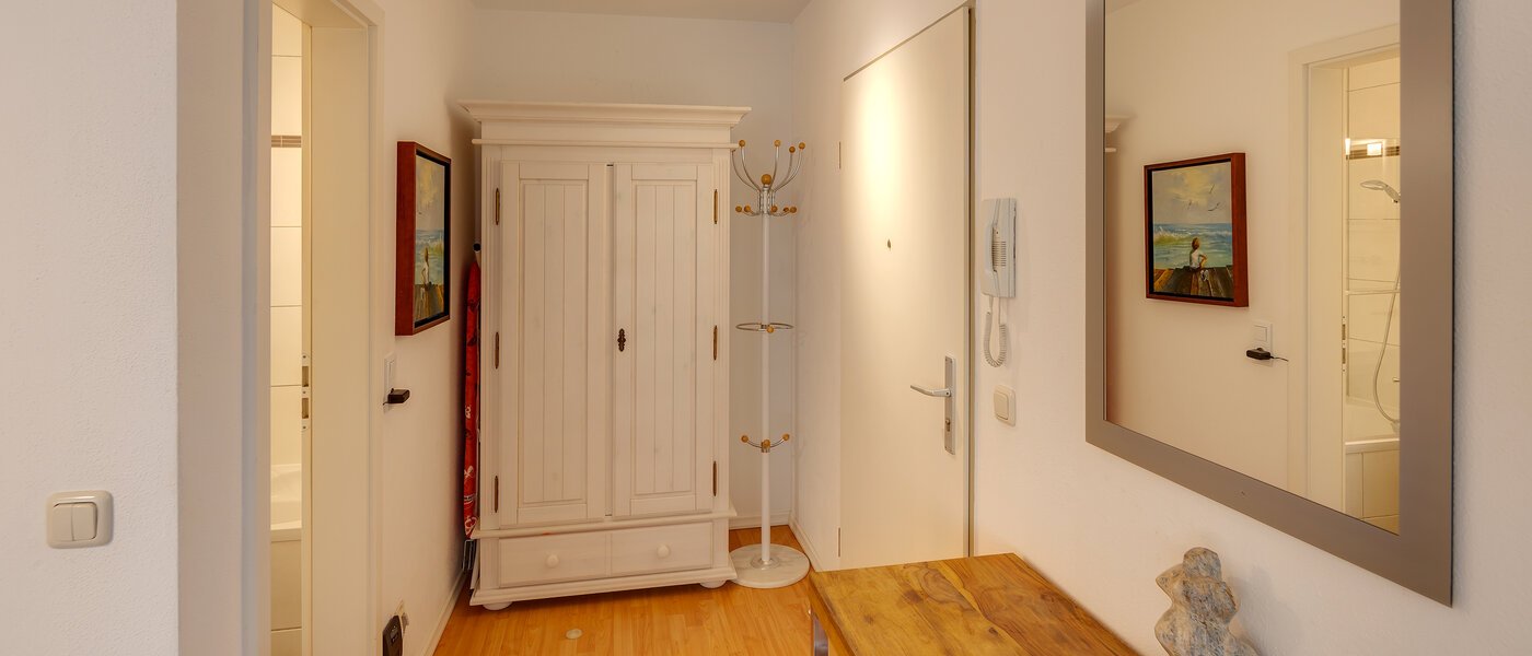 квартира München Thalkirchen 01 коридор 8190