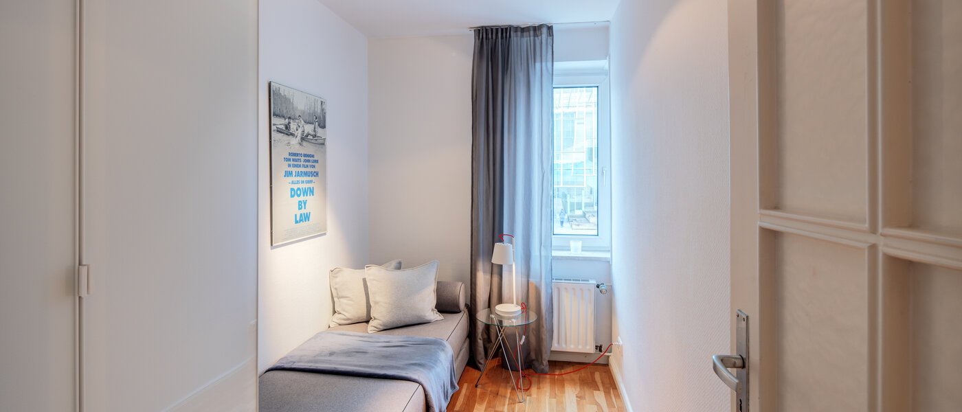 квартира München Maxvorstadt - Universitätsviertel 02 гостевая комната 8243