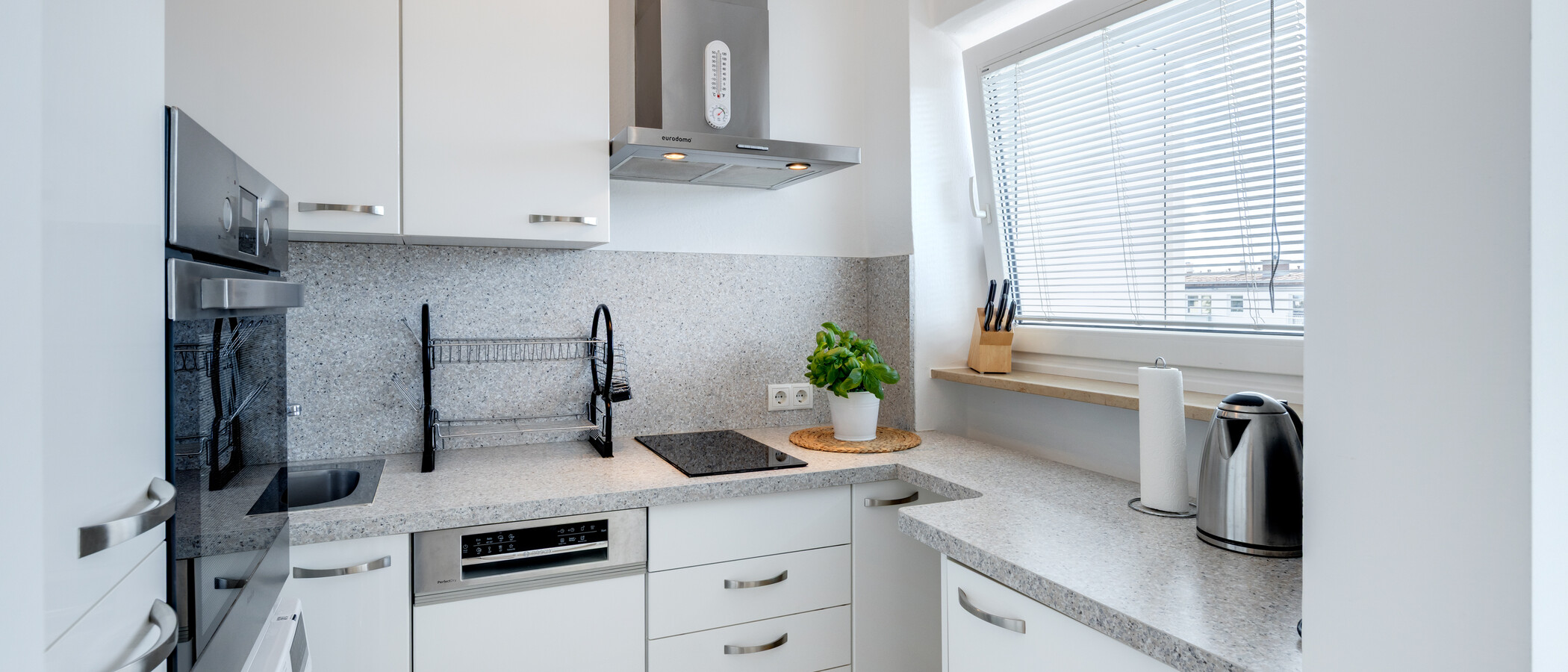 квартира München Berg am Laim 01 кухня 8248