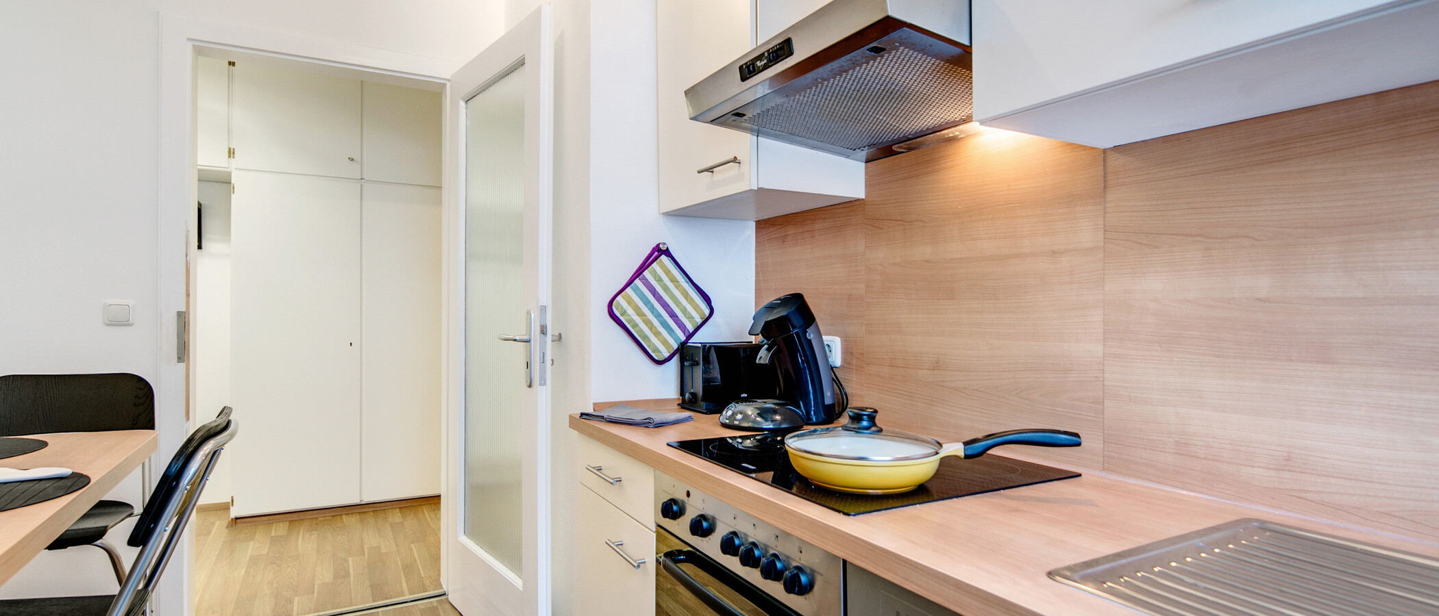 квартира München Lehel 02 кухня 8256