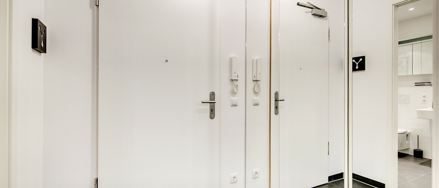 квартира München Bogenhausen 02 коридор 8290