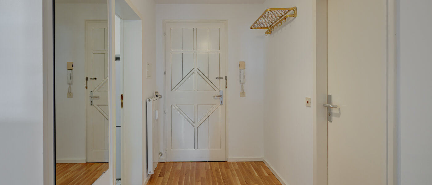 квартира München Thalkirchen 01 коридор 8307