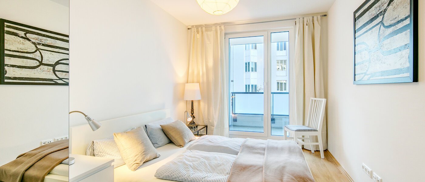 квартира München Pasing 01 спальная комната 8320