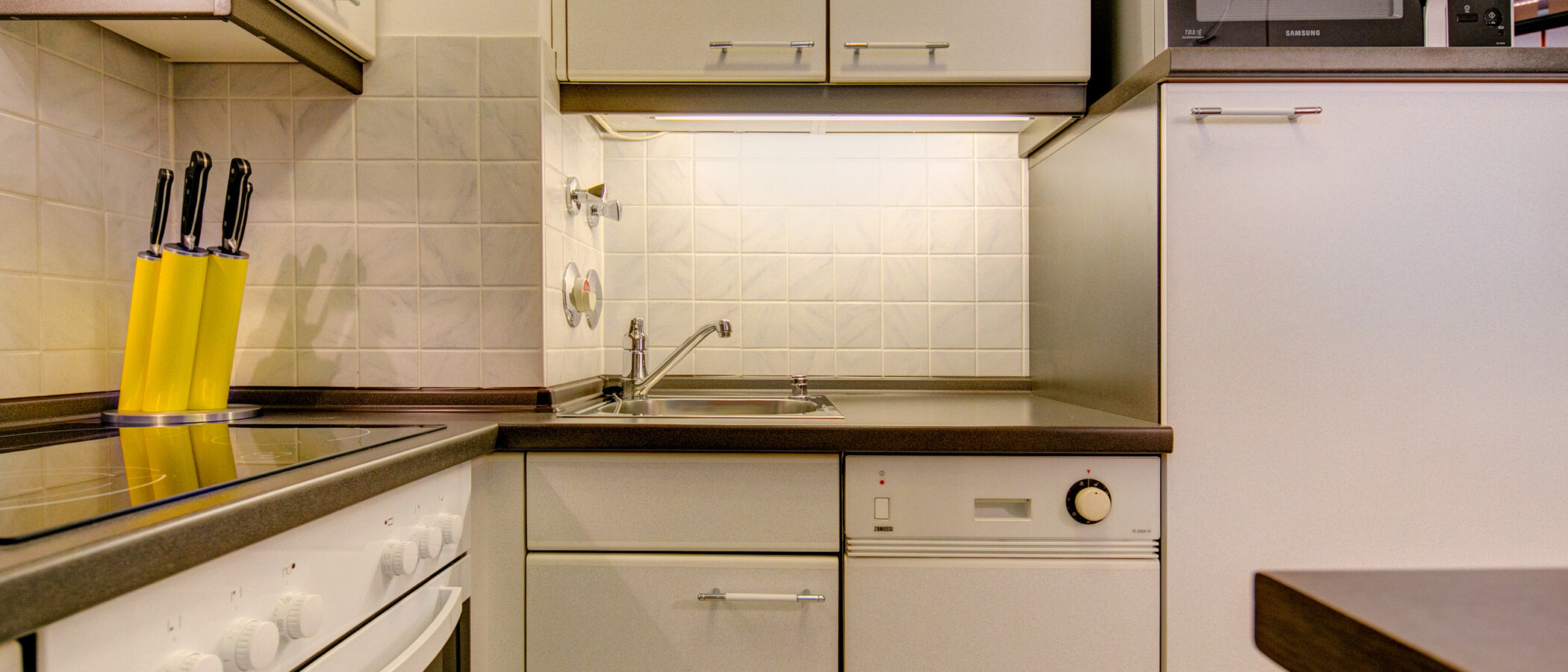 квартира München Moosach 03 кухня 8350