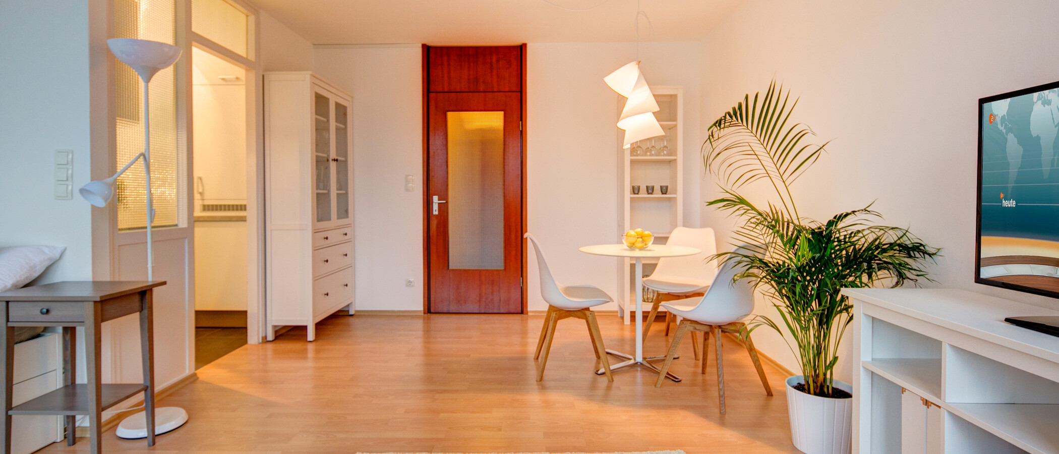 квартира München Maxvorstadt - Westen 04 гостиная 8359