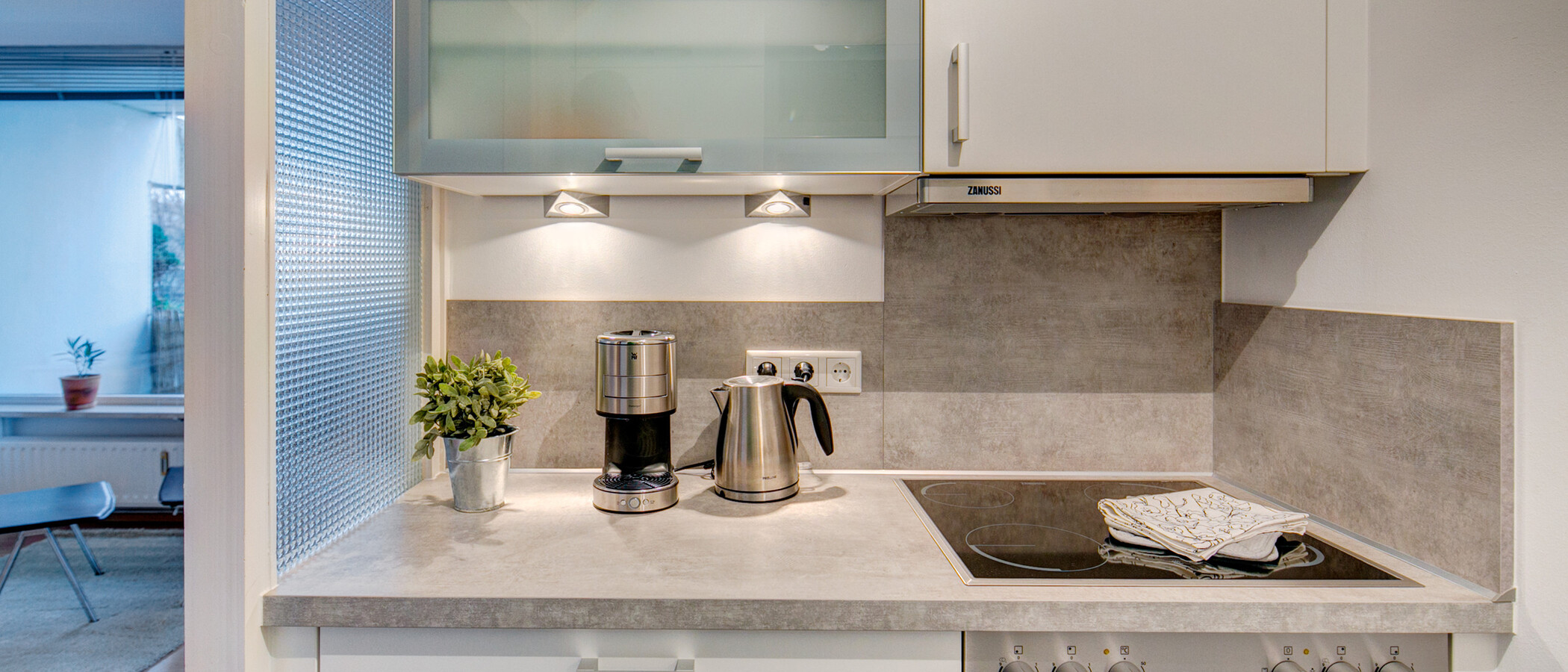 квартира München Maxvorstadt - Westen 01 кухня 8359