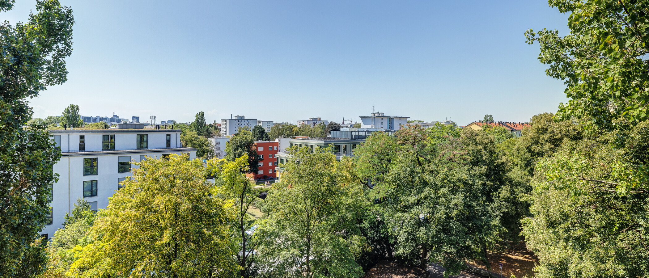 квартира München Bogenhausen 04 вид из окна 8368
