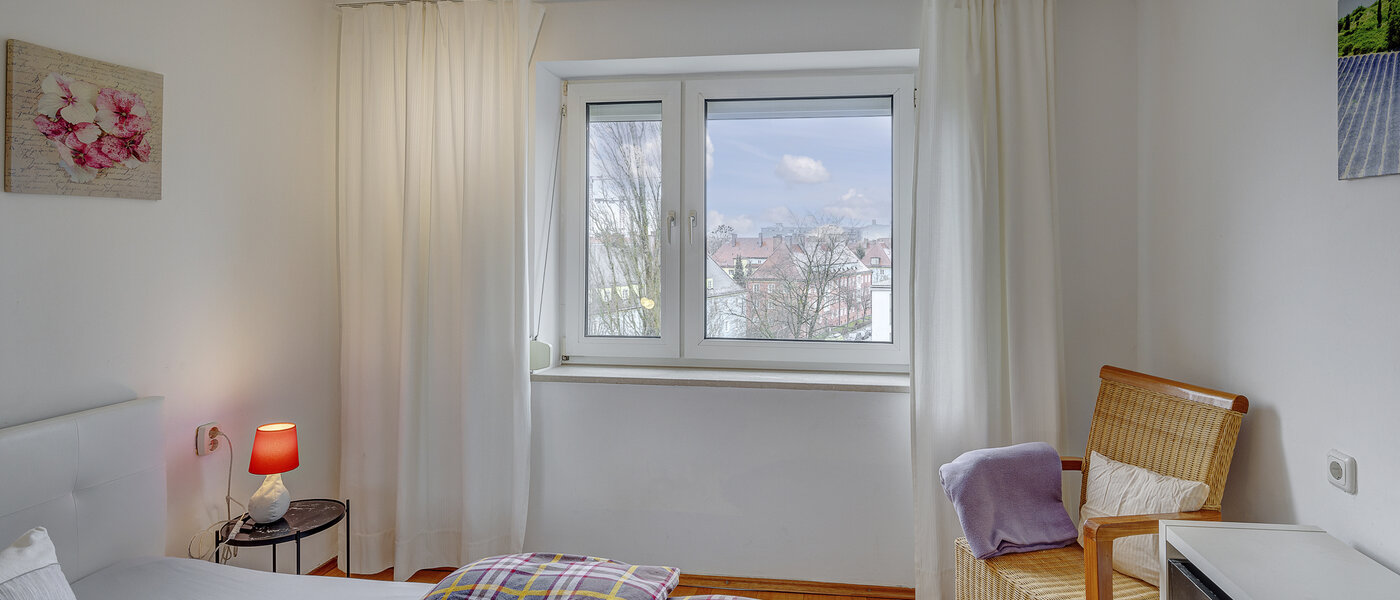 квартира München Bogenhausen 02 2-я спальная комната 8368