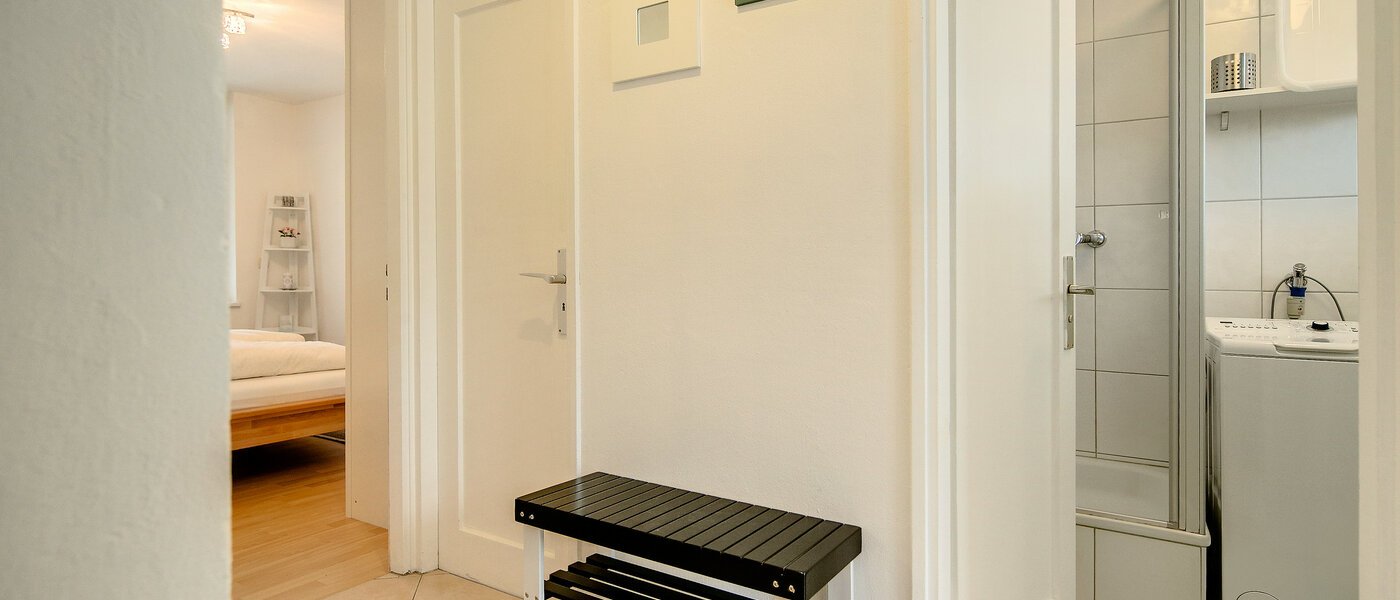 квартира München Bogenhausen 01 коридор 8433