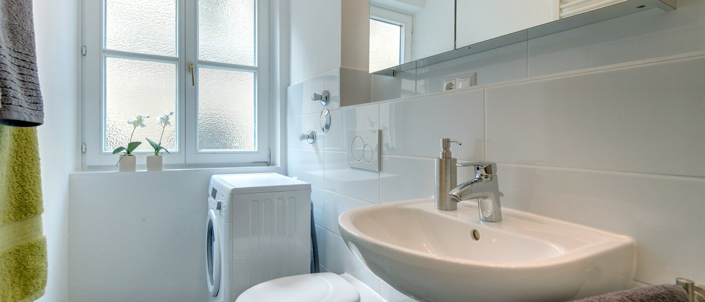 квартира München Maxvorstadt - Universitätsviertel 02 ванная комната 8499