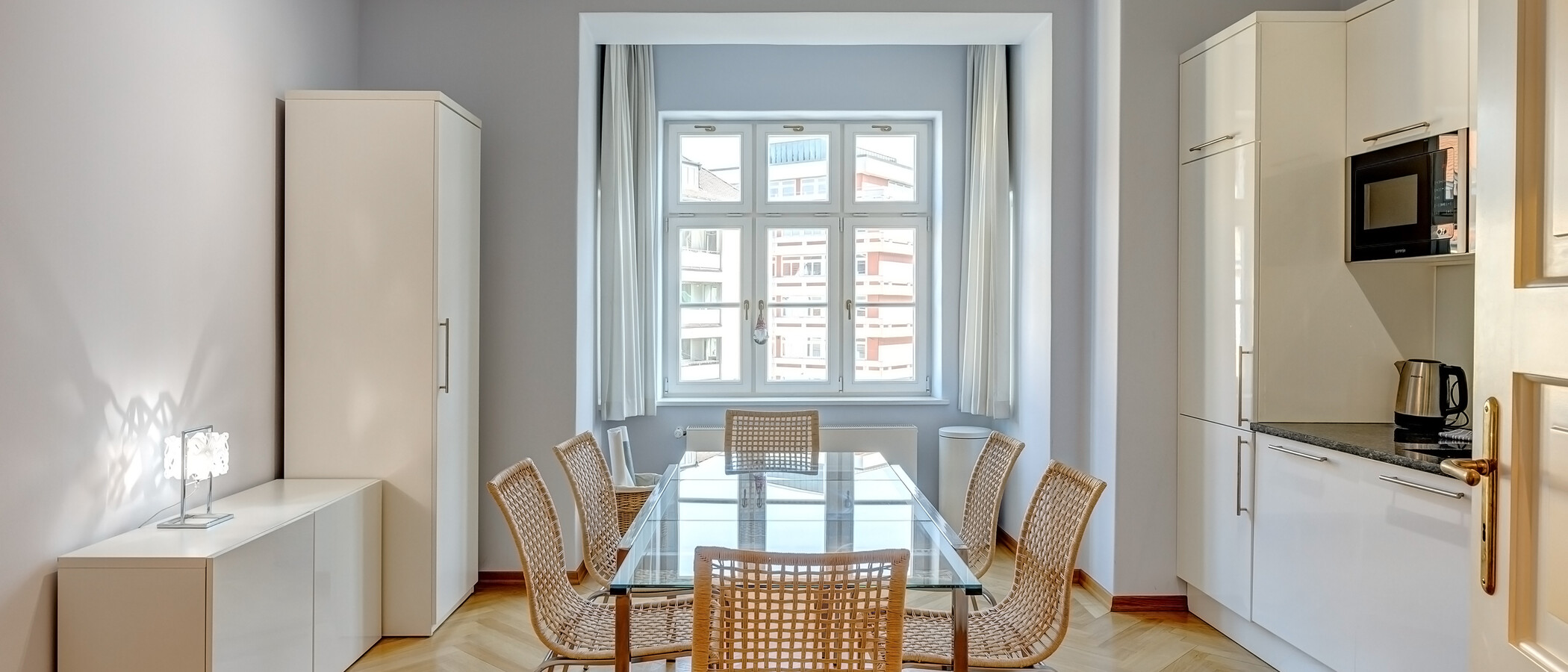 квартира München Maxvorstadt 01 кухня 8505