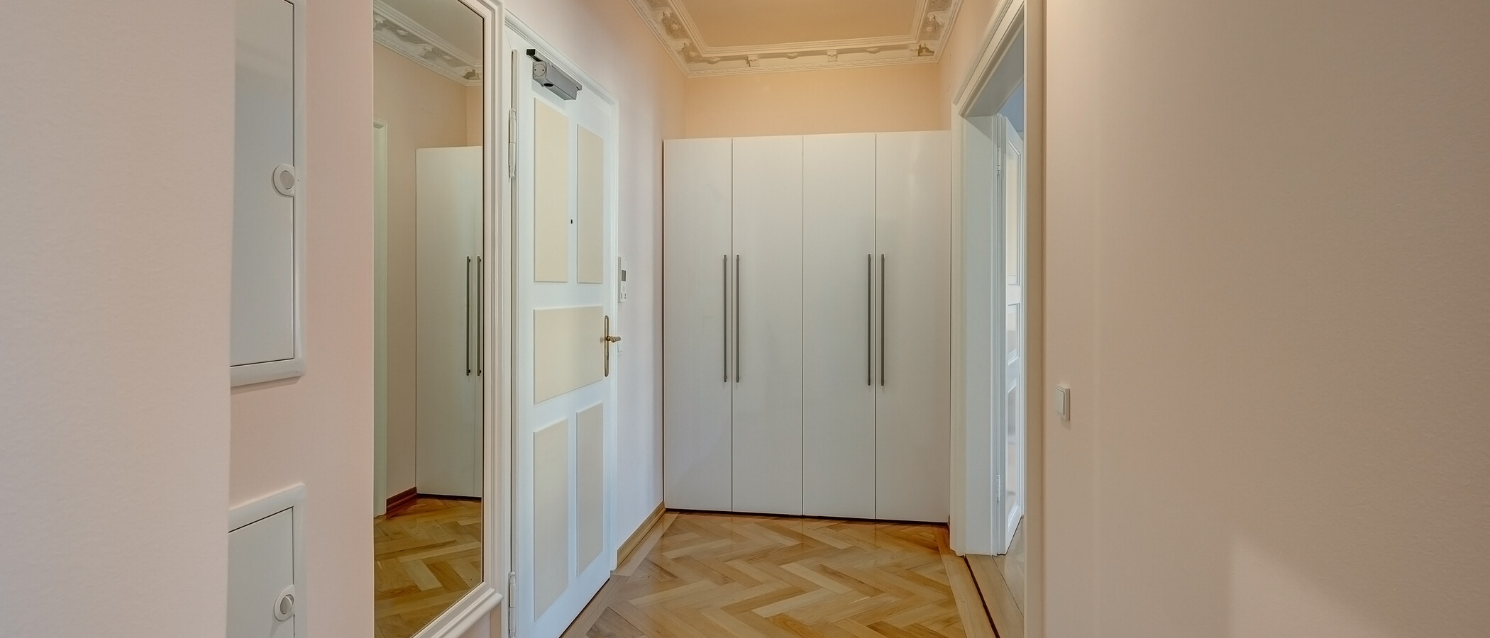 квартира München Maxvorstadt 01 коридор 8505