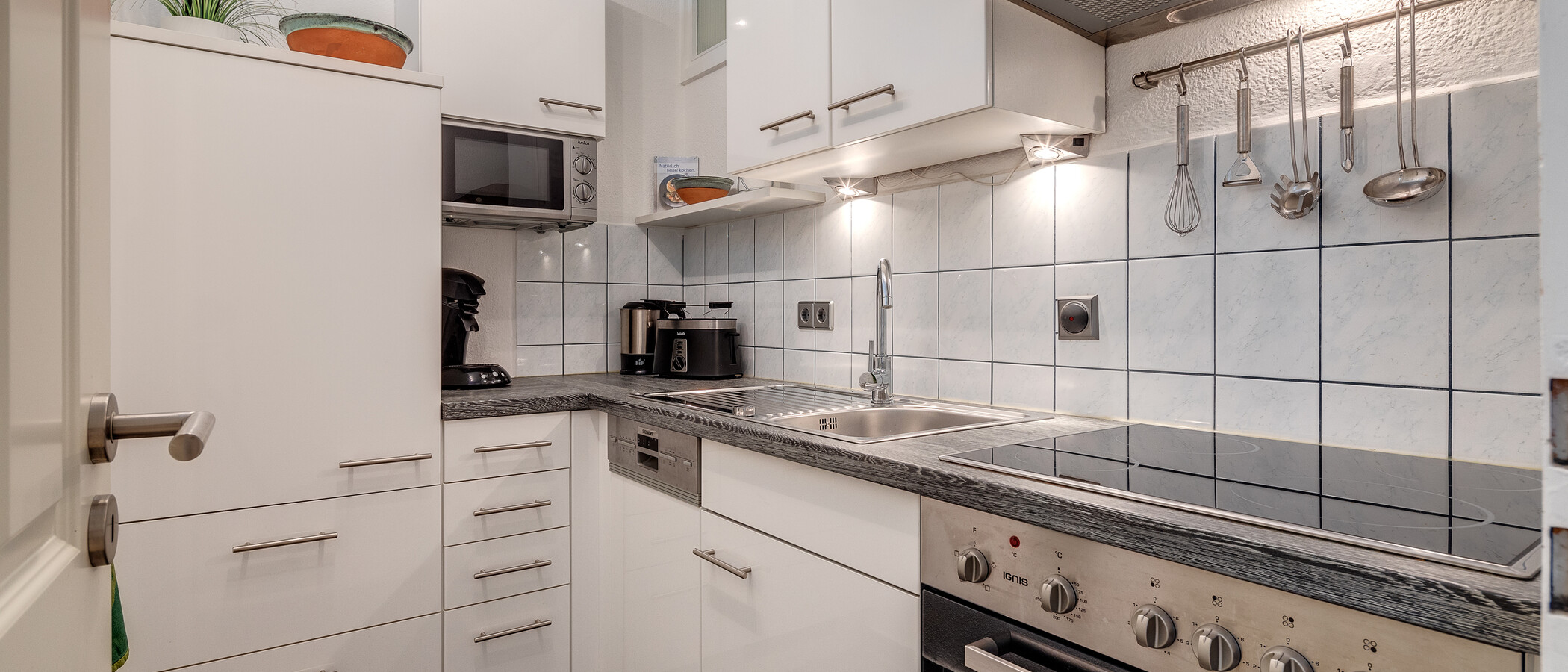 квартира Germering 01 кухня 8550