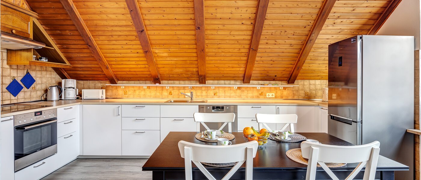 мансардная квартира München Berg am Laim 02 кухня 8602