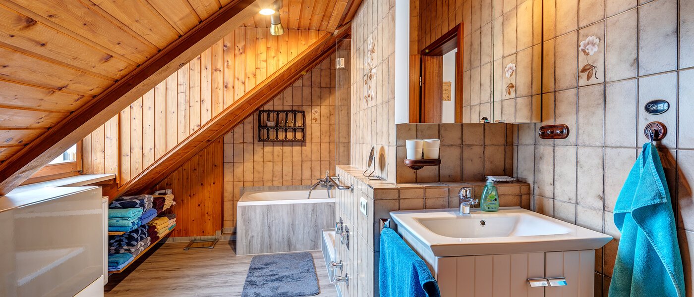 мансардная квартира München Berg am Laim 01 ванная комната 8602