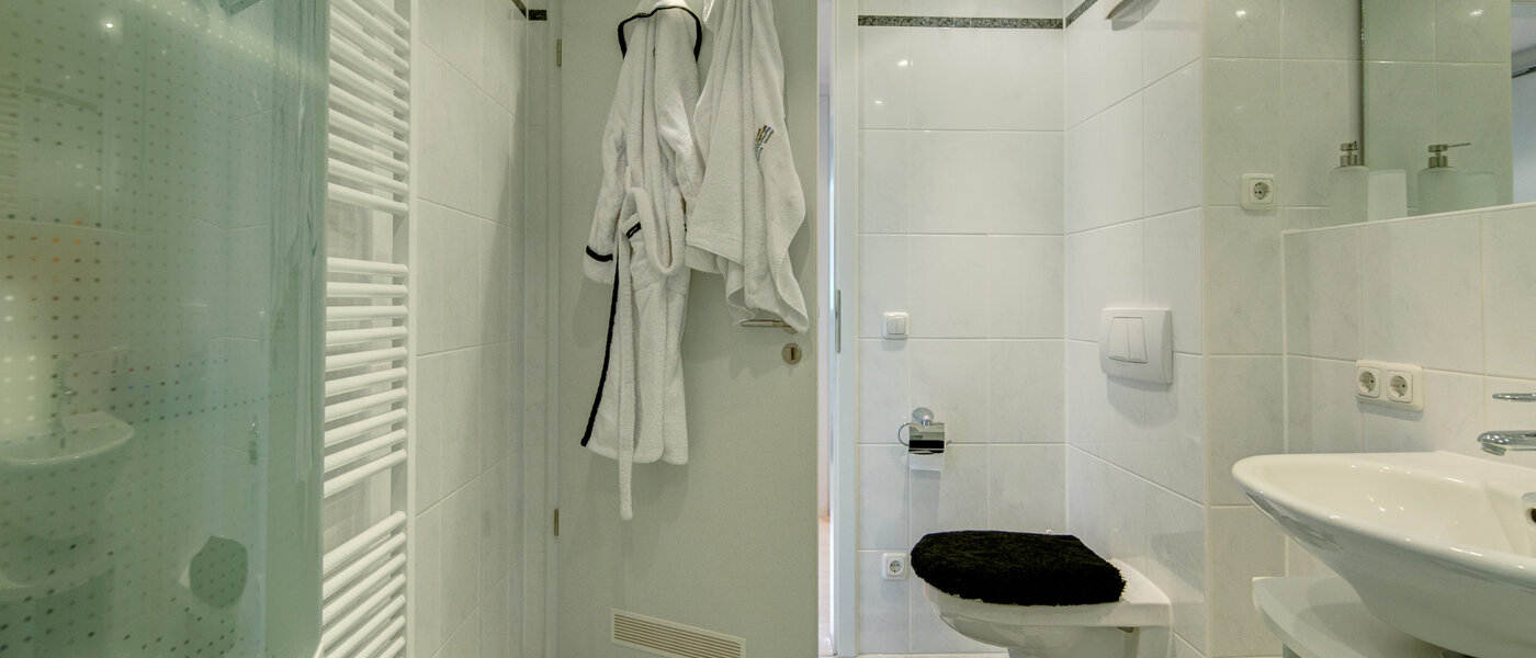 квартира-галерея München Moosach 03 ванная комната 8607