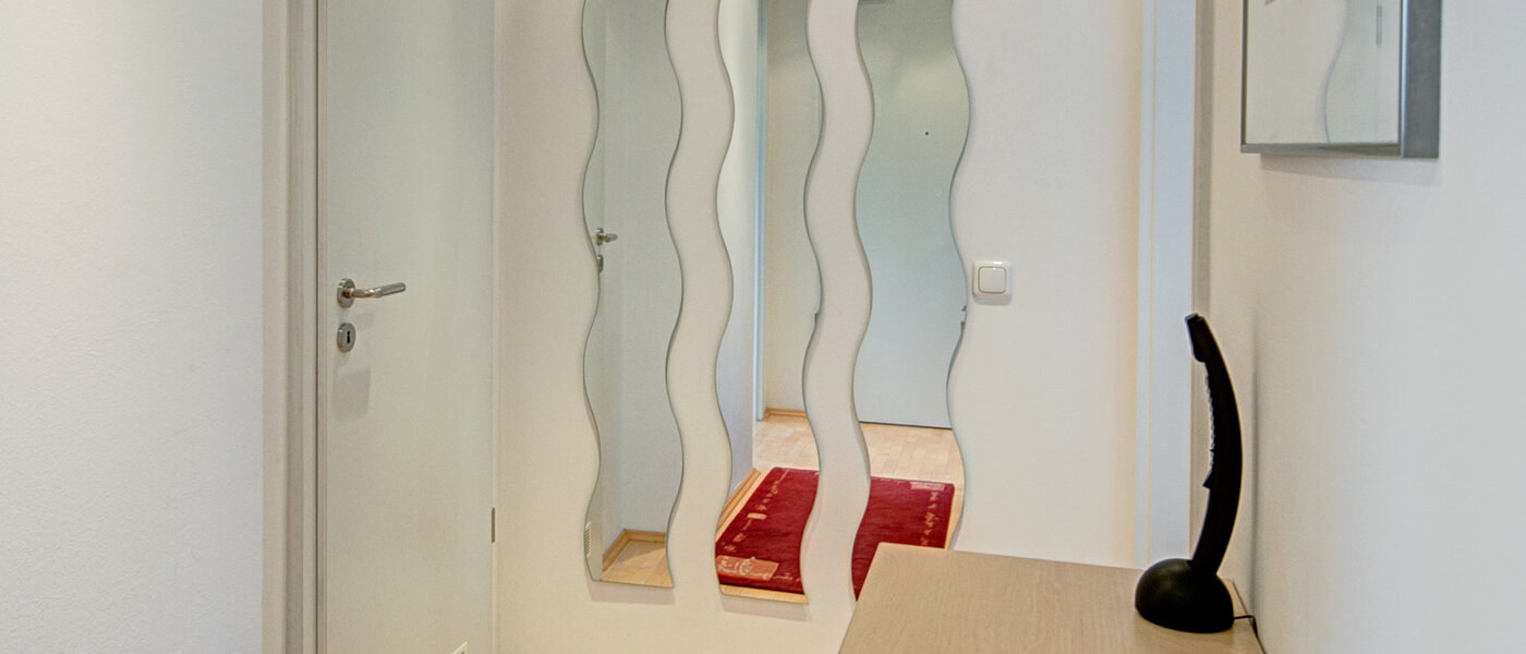 квартира-галерея München Moosach 01 коридор 8607