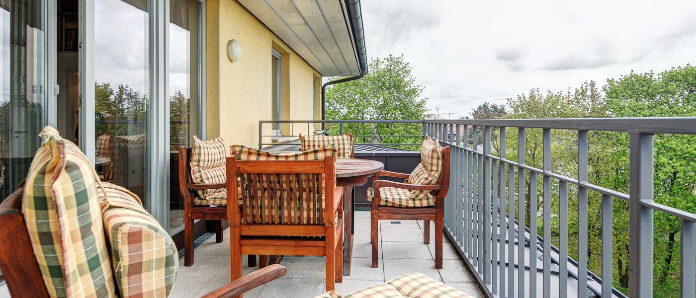 квартира-галерея München Moosach 01 терраса 8607