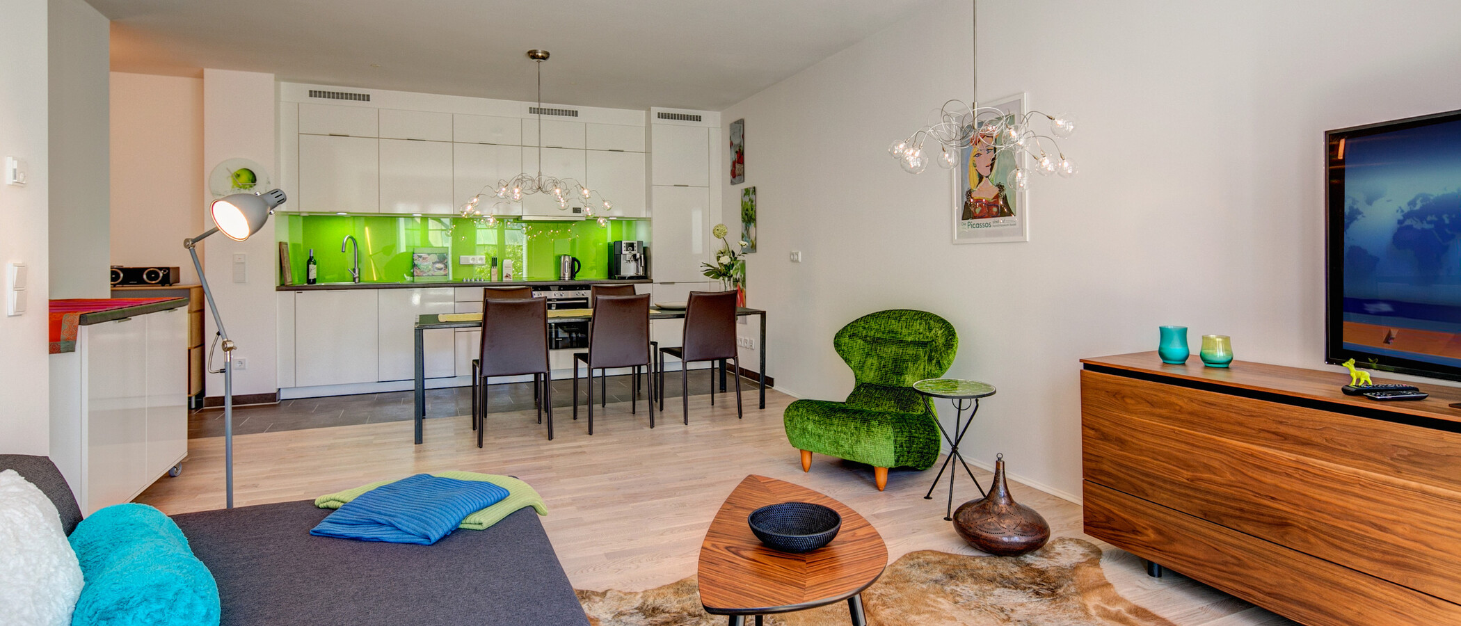 квартира München Schwabing-West 03 гостиная 8608