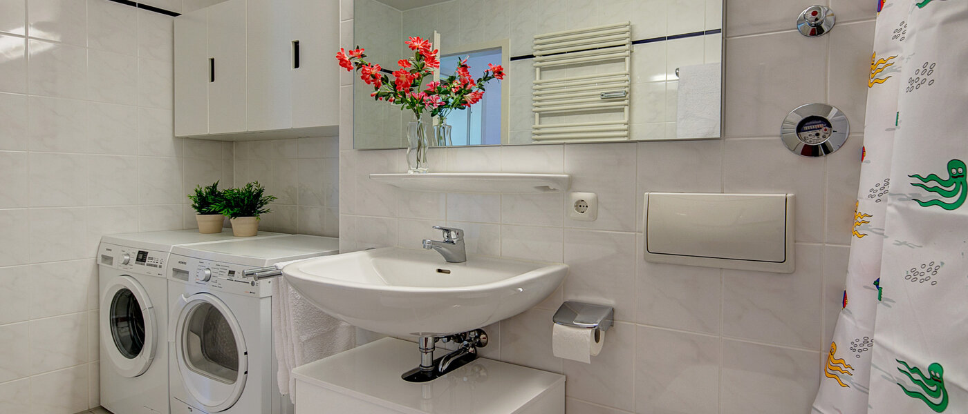 квартира München Maxvorstadt - Universitätsviertel 02 ванная комната 8629