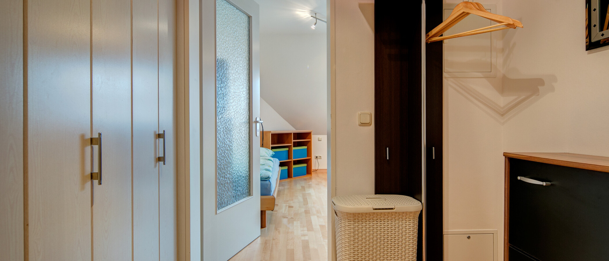 мансардная квартира München Moosach 02 коридор 8631
