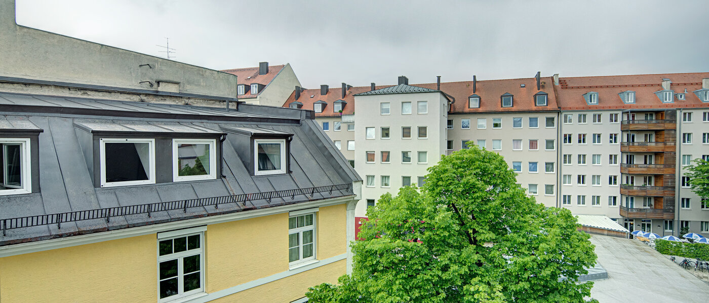 квартира München Schwabing-West (rund um den Hohenzollernplatz) 03 вид из окна 8662