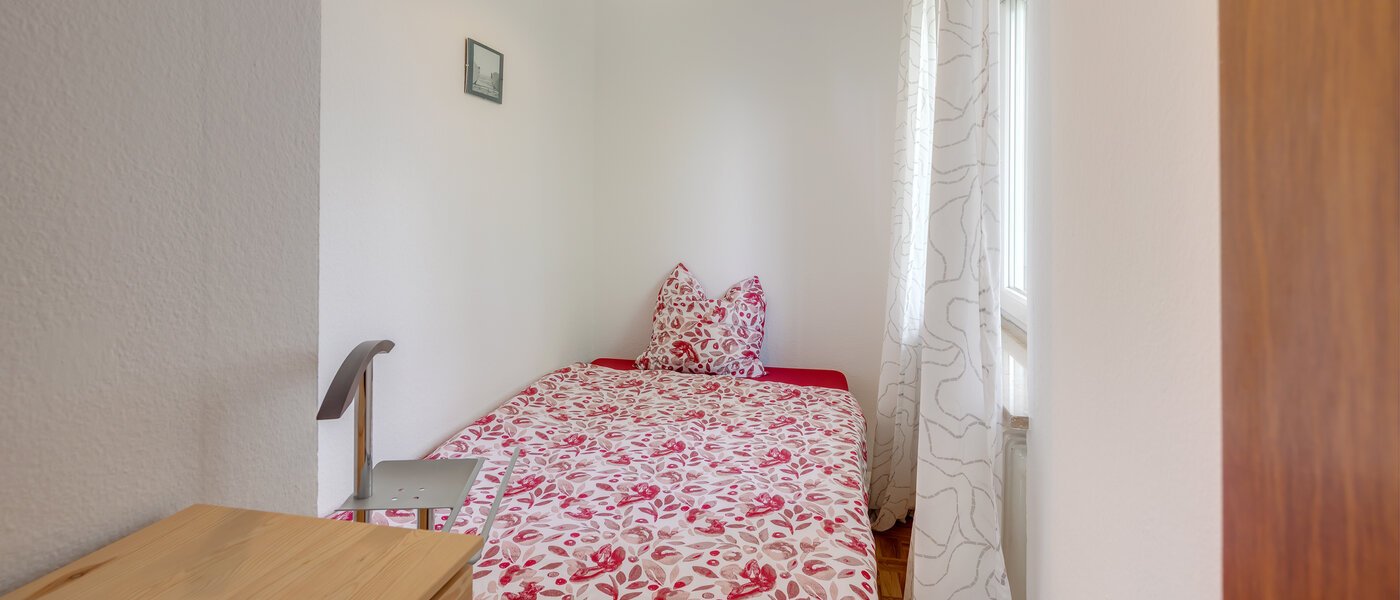 квартира München Am Hart 01 спальная комната 8704