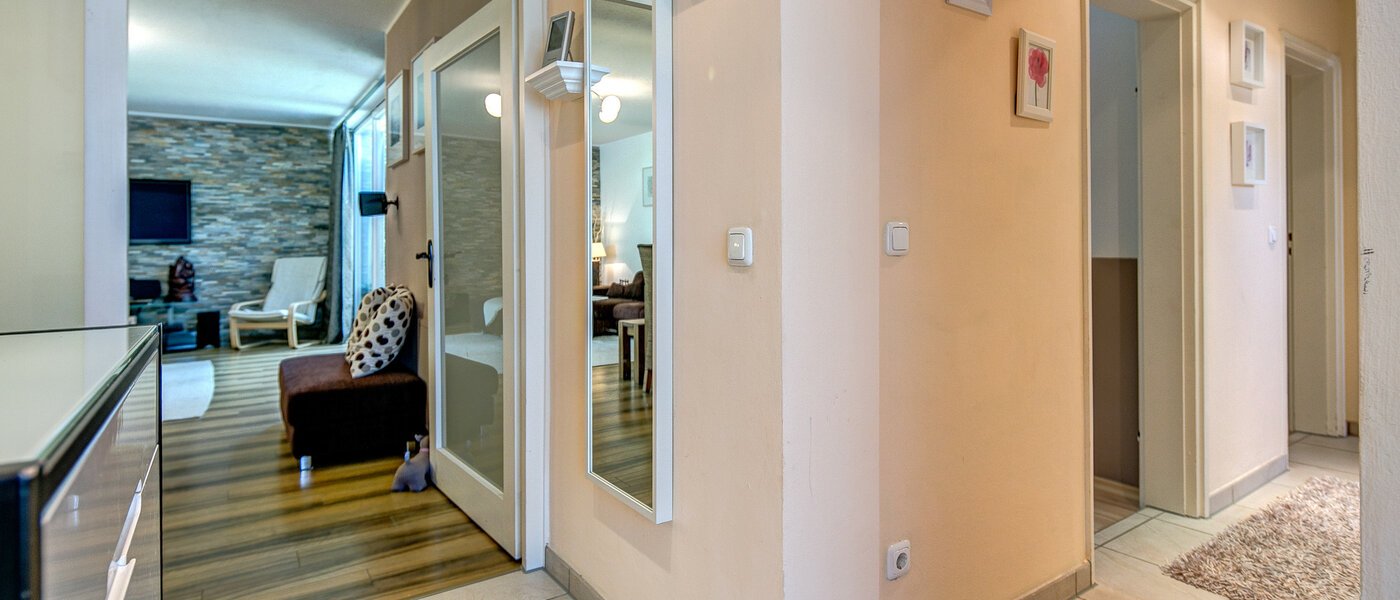 дом München Waldtrudering 01 коридор 8754