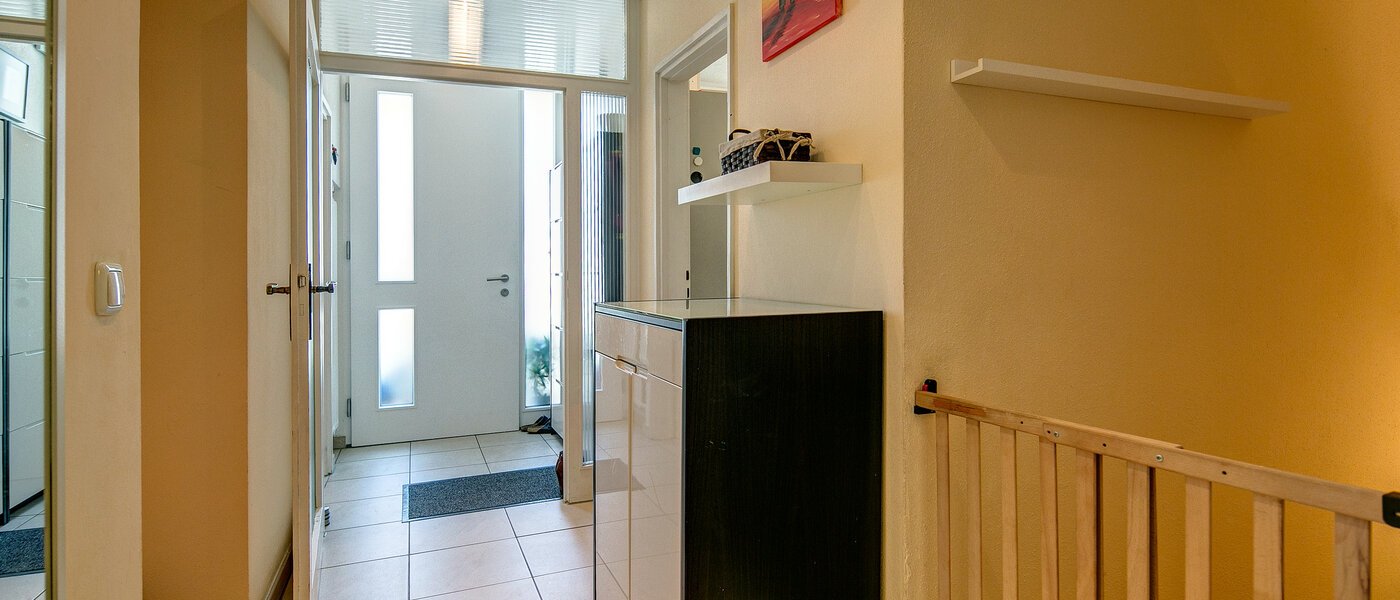 дом München Waldtrudering 04 коридор 8754