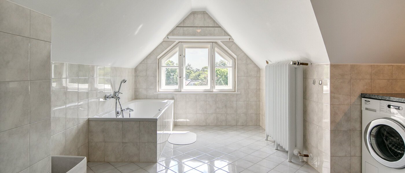 мансардная квартира München Solln 02 ванная комната 8785