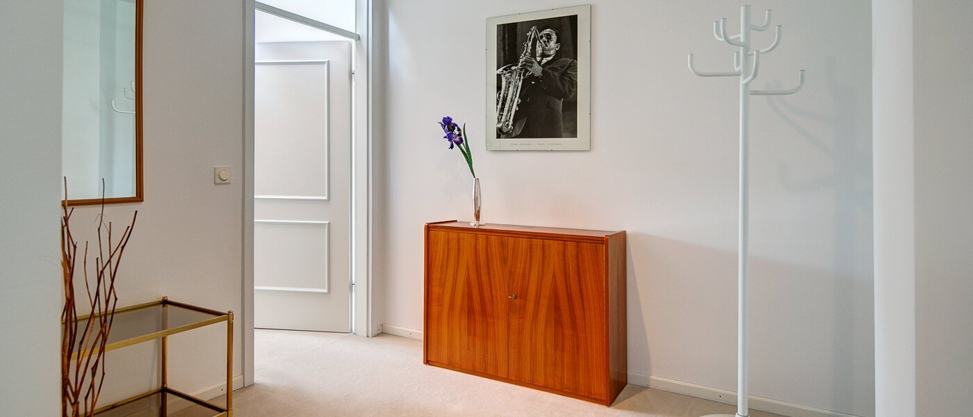 мансардная квартира München Solln 02 коридор 8785