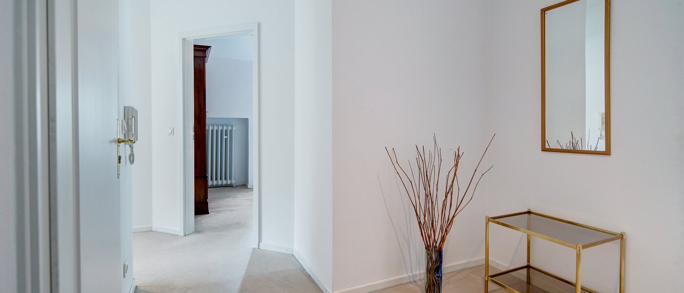 мансардная квартира München Solln 03 коридор 8785