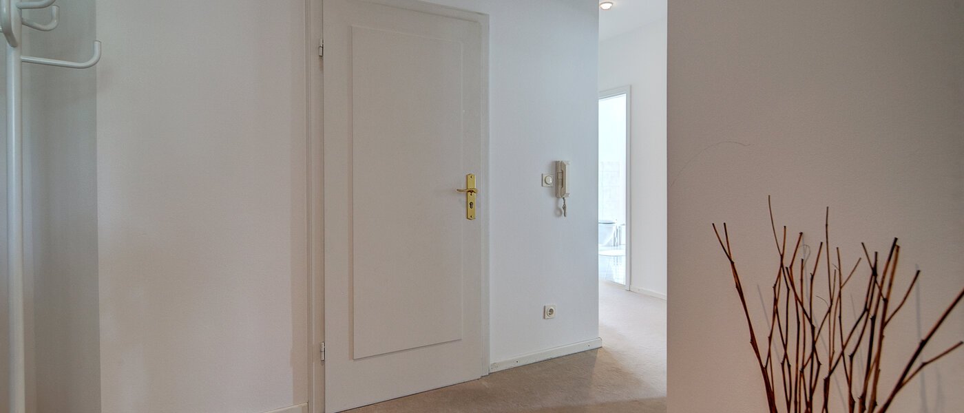 мансардная квартира München Solln 04 коридор 8785