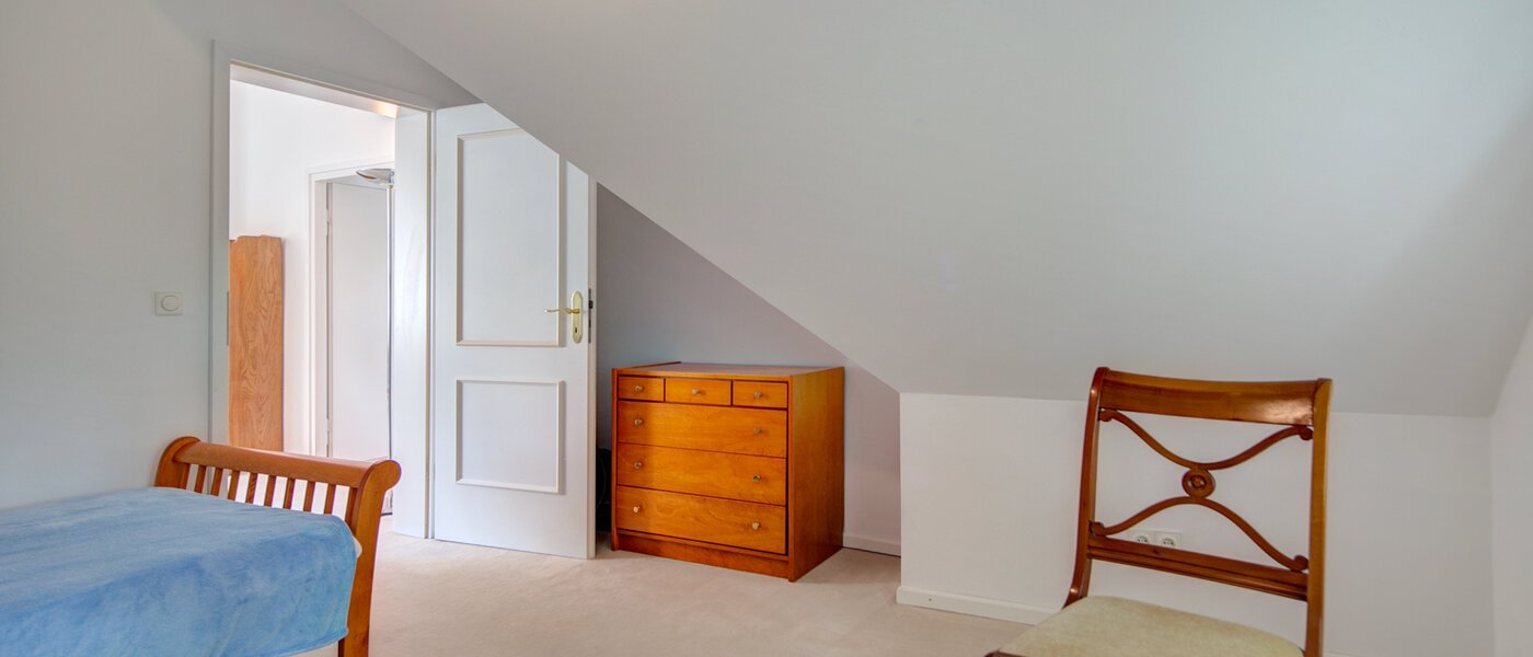 мансардная квартира München Solln 02 гостевая комната 8785