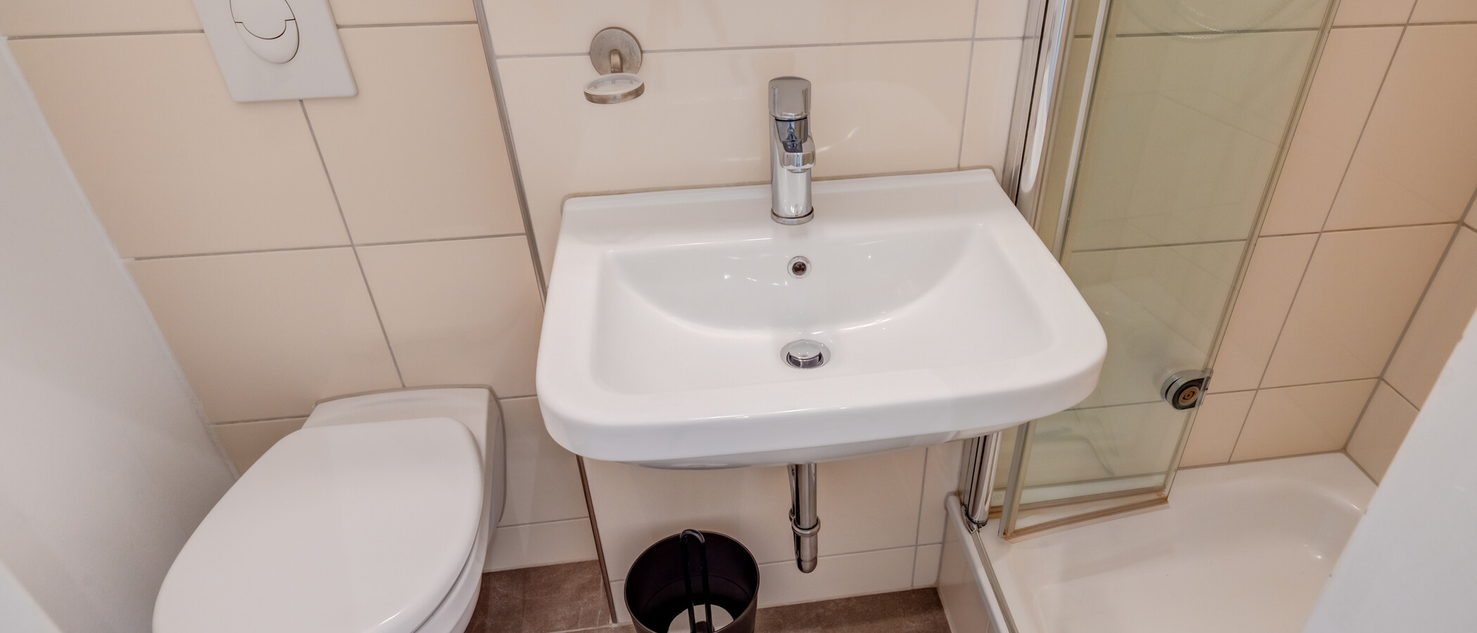 квартира München Maxvorstadt - Universitätsviertel 01 ванная комната 8789