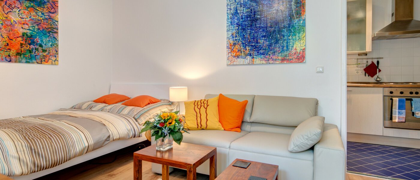 квартира München Schwabing-West (rund um den Hohenzollernplatz) 03 гостиная 8843