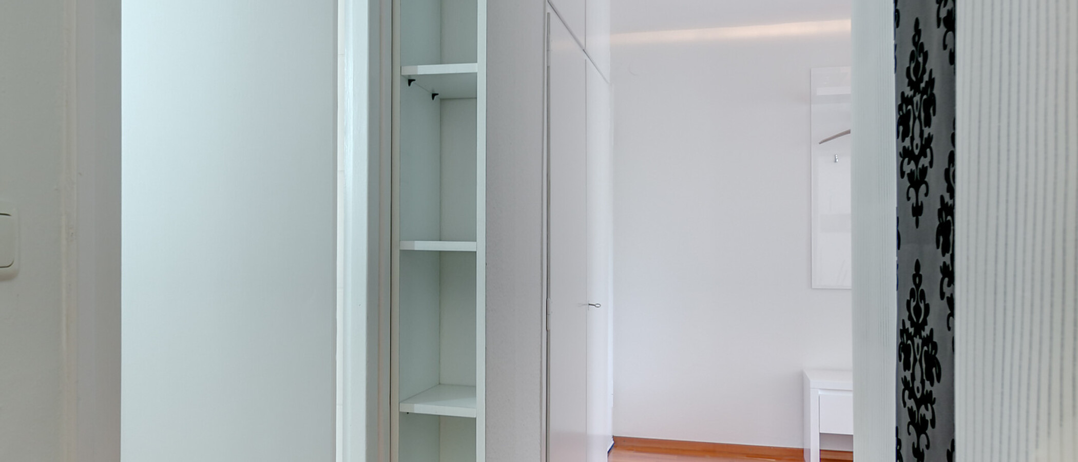 квартира München Schwabing-Nord (zw. Belgrad- & Leopoldstraße) 04 коридор 8856