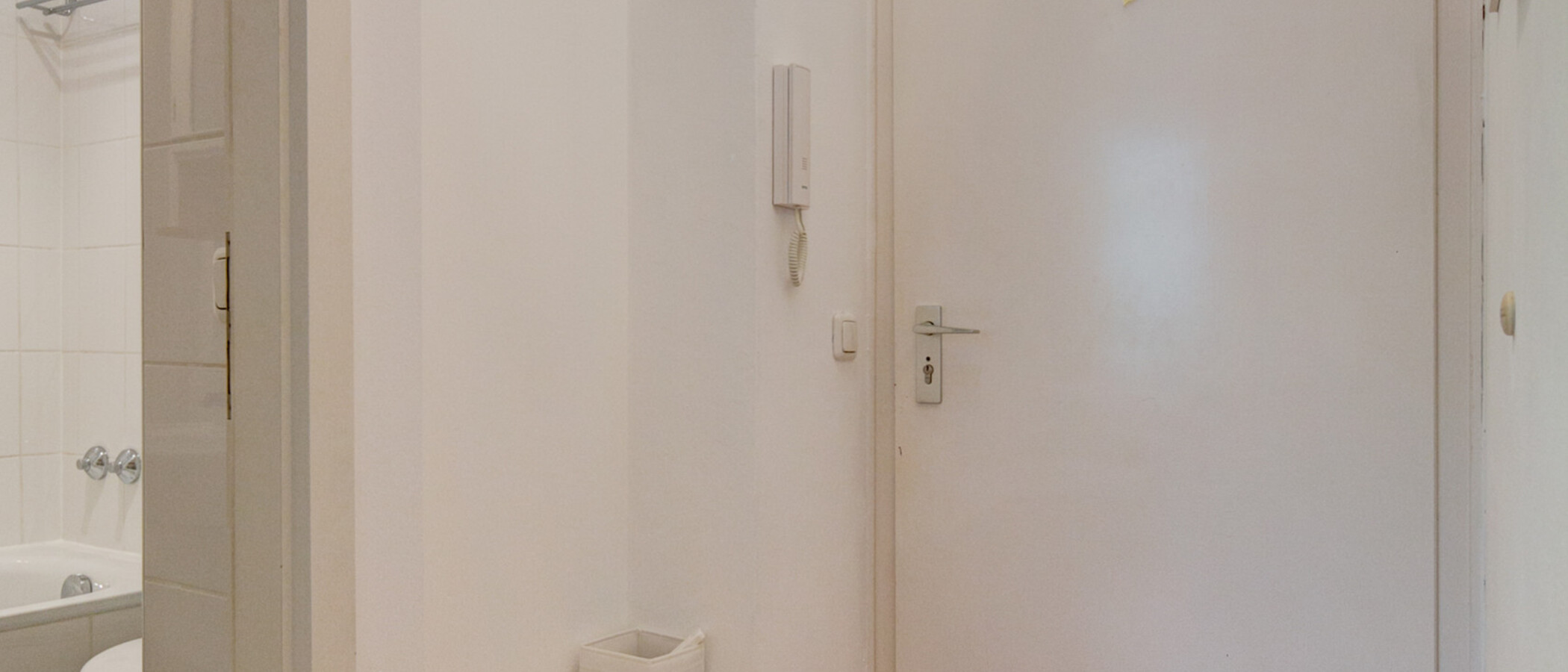 квартира München Schwabing-Nord (zw. Leopoldstraße & Englischen Garten) 02 коридор 8870