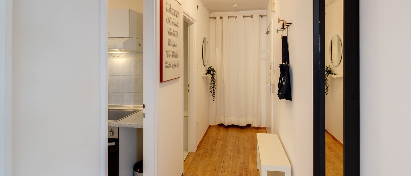 квартира München Lehel 01 коридор 8871