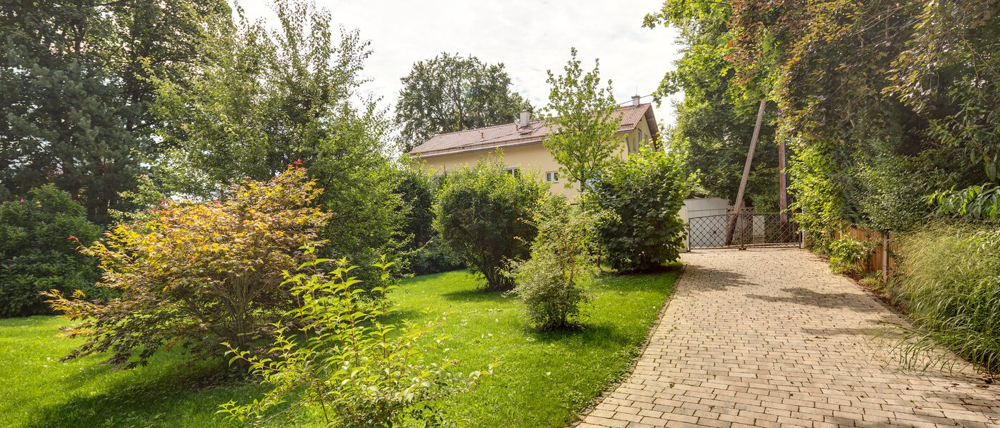 квартира Gräfelfing 01 сад 8902