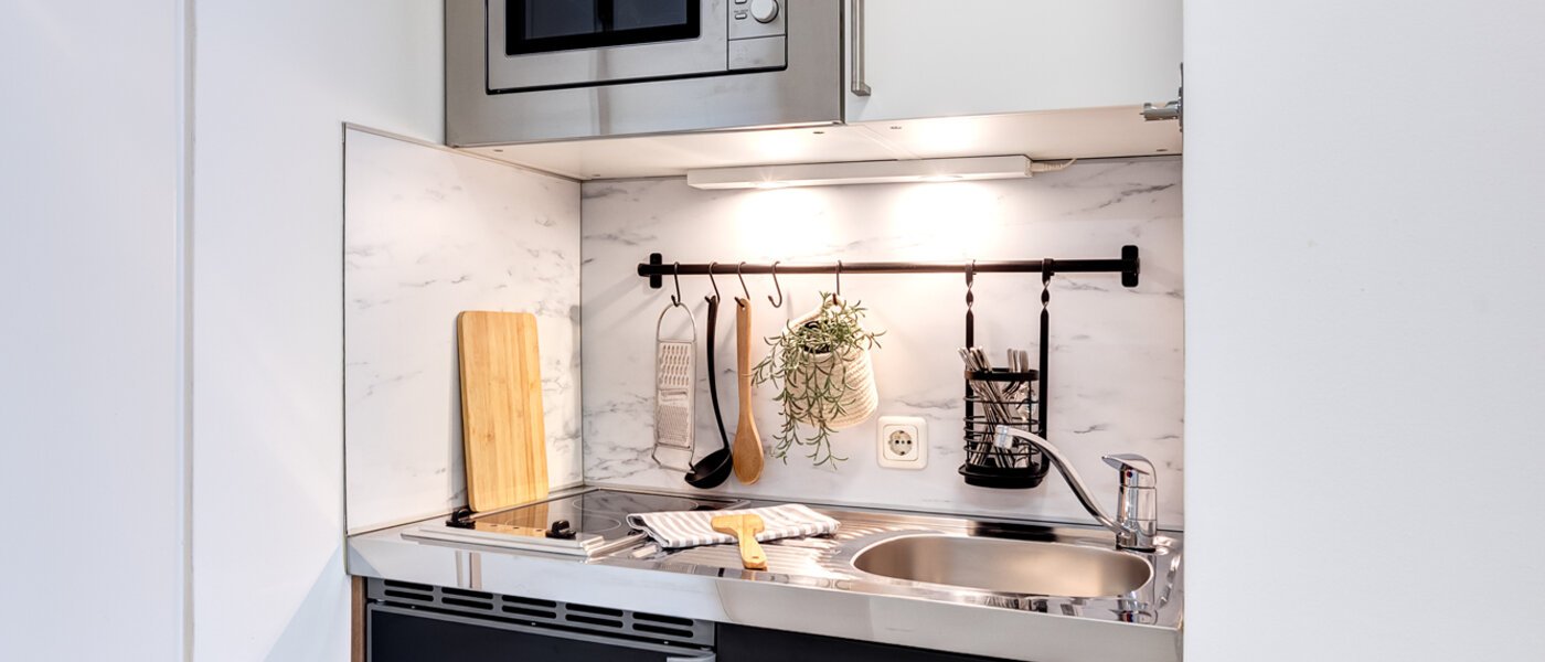 квартира München Maxvorstadt - Universitätsviertel 01 кухня 8924