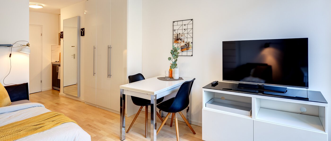 квартира München Maxvorstadt - Universitätsviertel 03 жилое пространство 8924