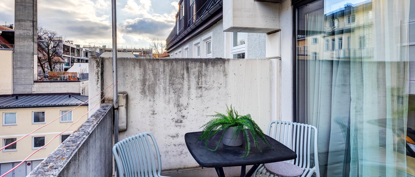 квартира München Maxvorstadt - Universitätsviertel 01 терраса с крышей 8924