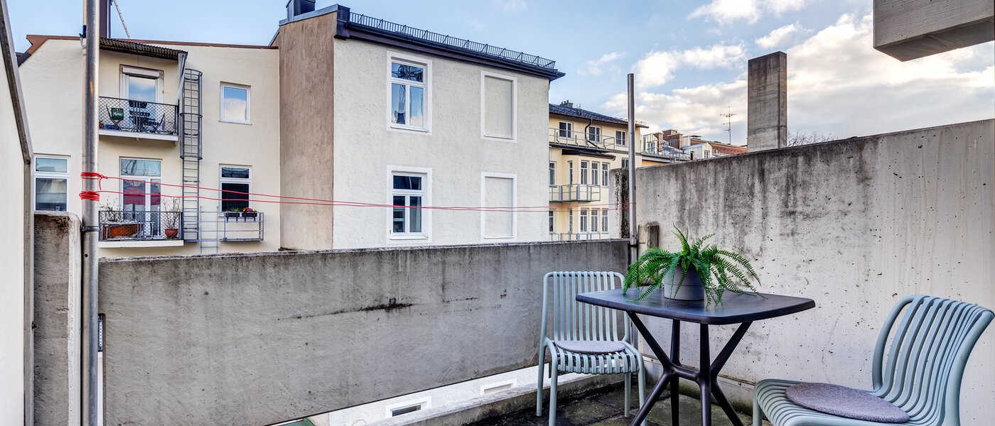 квартира München Maxvorstadt - Universitätsviertel 02 терраса с крышей 8924
