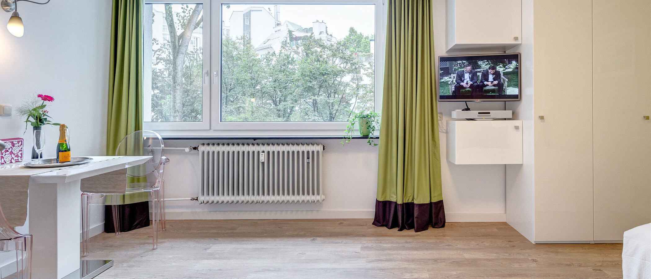 квартира München Schwabing-West (rund um den Hohenzollernplatz) 03 гостиная 8939