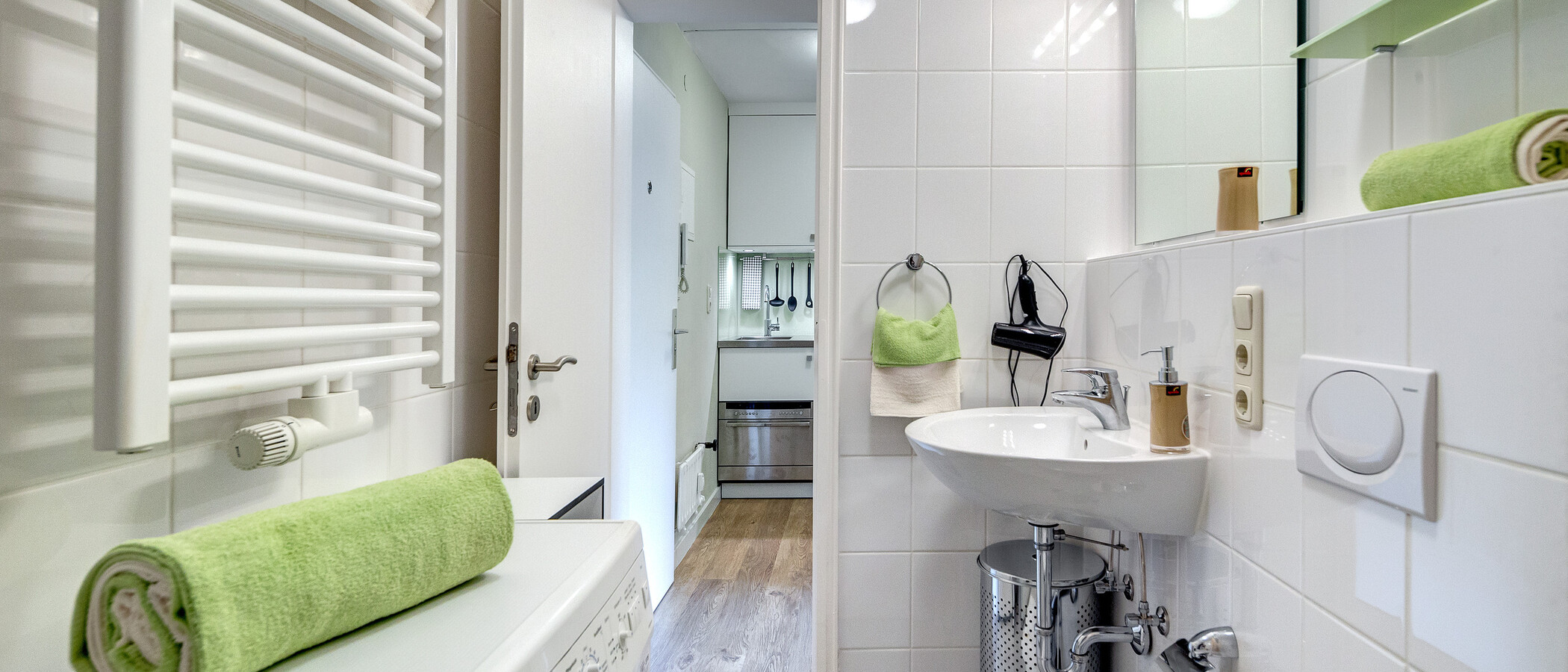 квартира München Schwabing-West (rund um den Hohenzollernplatz) 02 ванная комната 8939