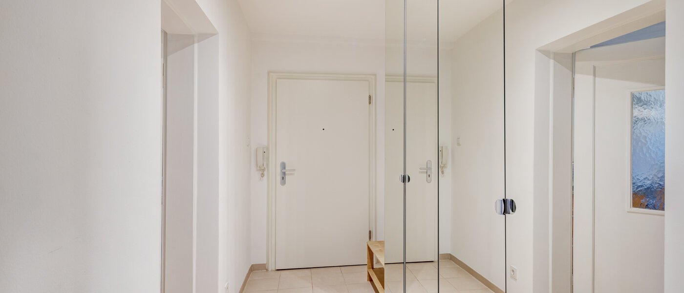 квартира München Maxvorstadt - Rund um den Josephplatz 01 коридор 8953