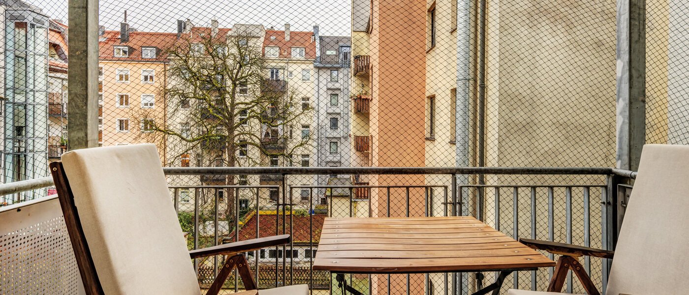 квартира München Maxvorstadt - Rund um den Josephplatz 01 балкон 8953