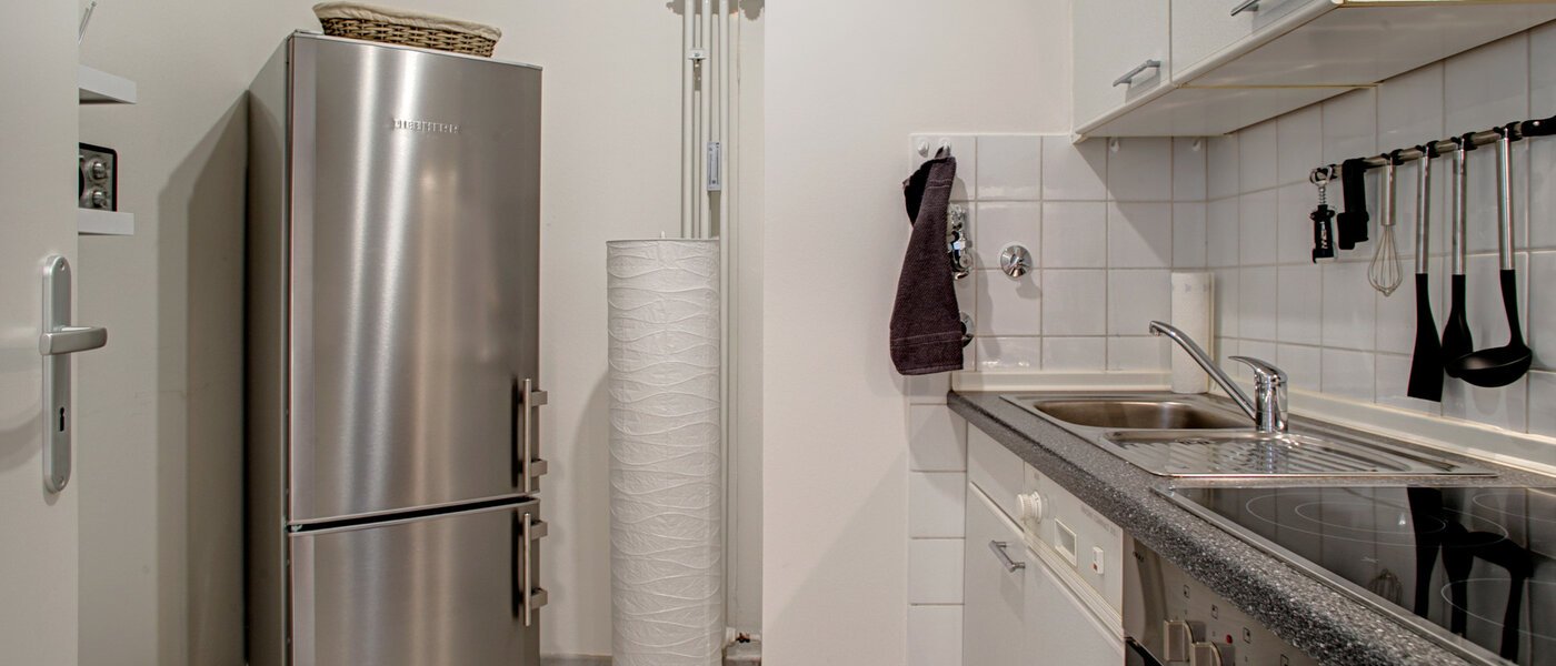 квартира München Schwabing (rechts der Leopoldstraße) 02 кухня 8974